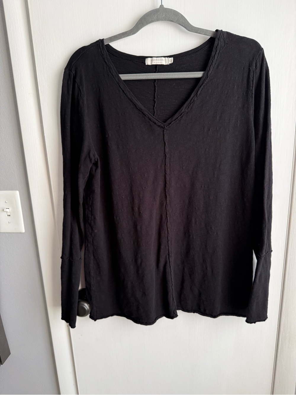 mododoc Black Long Sleeve V-Neck Top